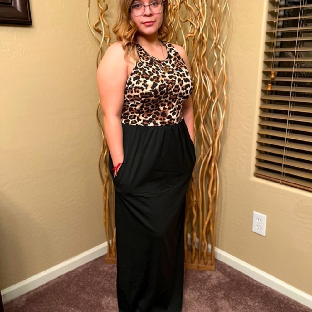 COPY - New Large leopard maxi dress not see true.